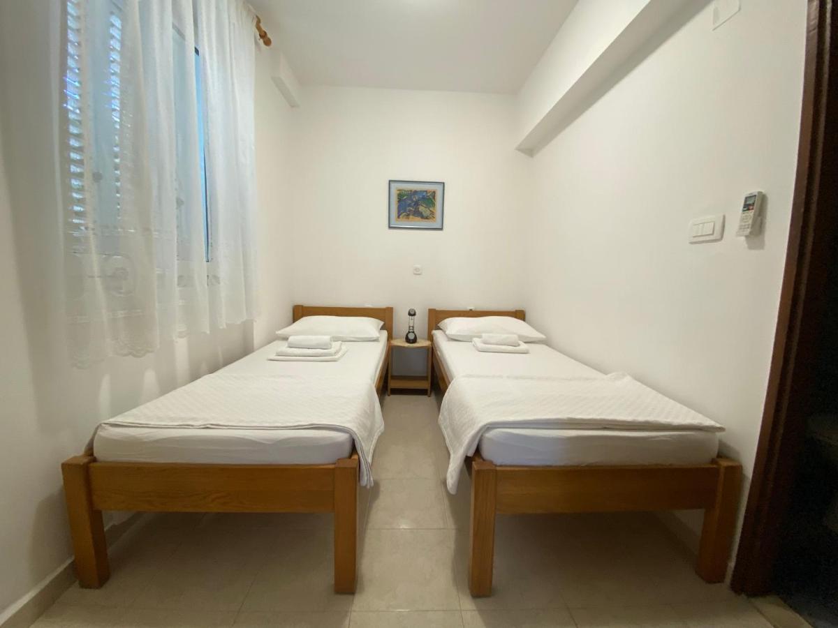 Emanuela 2 Apartment โนวาลยา ภายนอก รูปภาพ