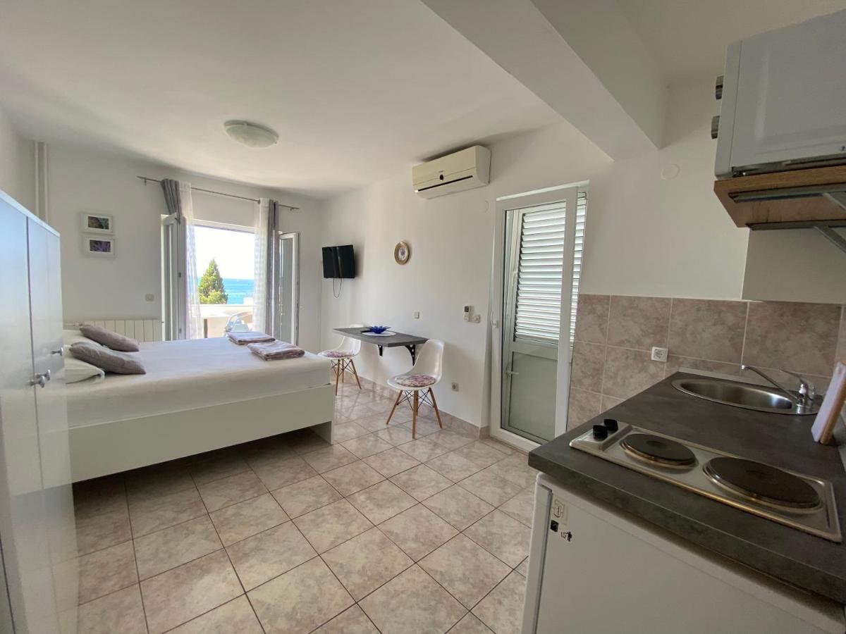 Emanuela 2 Apartment โนวาลยา ภายนอก รูปภาพ